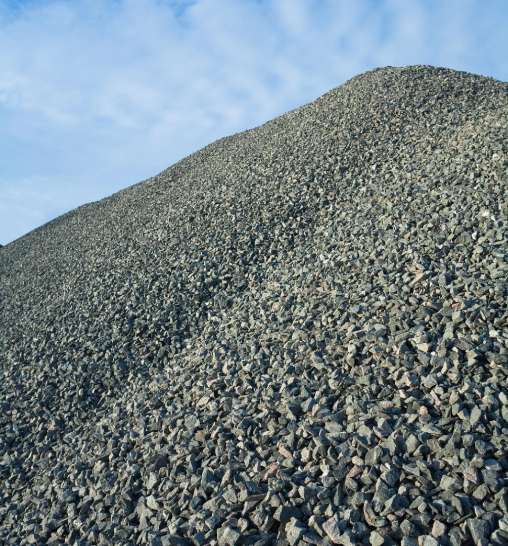 Servicios profesionales de gestión y tratamiento de residuos no peligrosos.